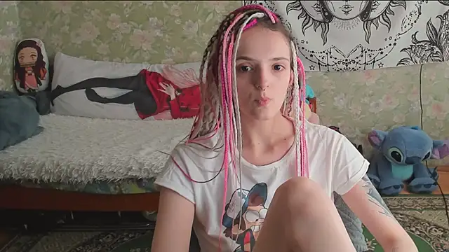 Cutie_Adelia live