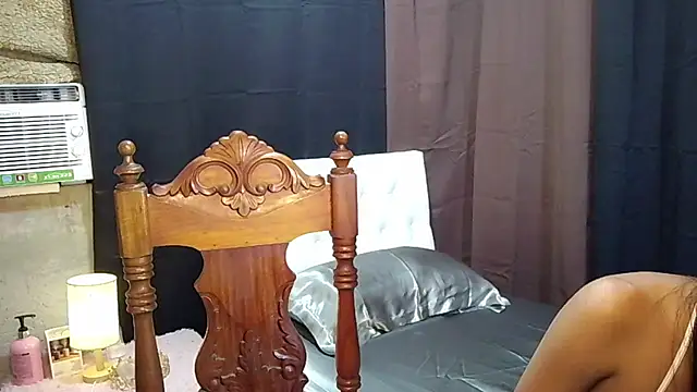 Yummykissesxxx live