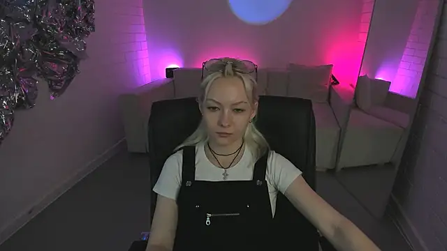 OliviaVale live