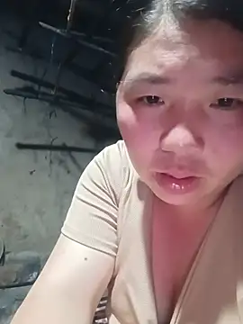 quynhkoolbae live