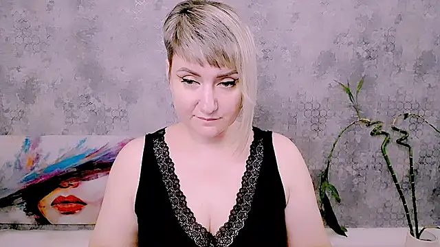 Djullia live