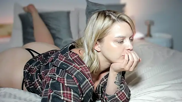 LilyFlamee live