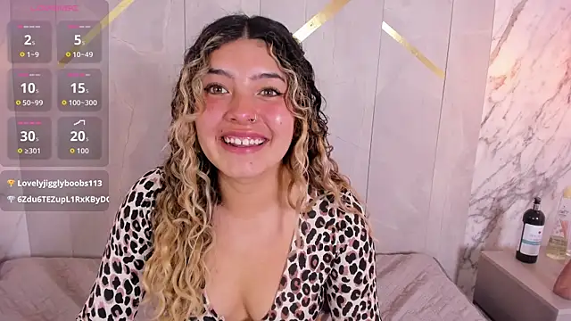 ChloeBelle_ live