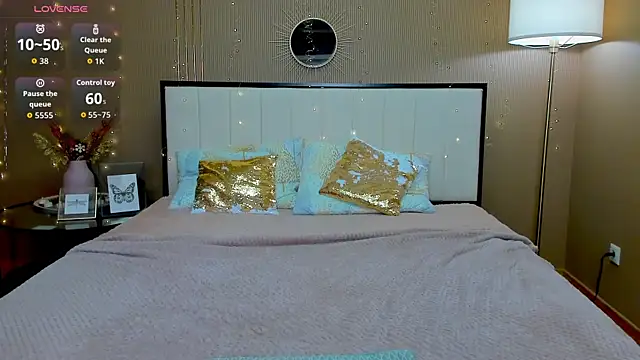 honeybuns_lizzy live