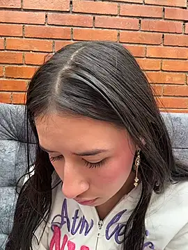 LilyRossi_ live