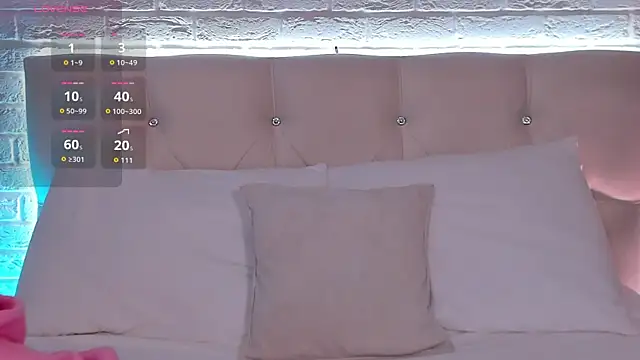 LianaFord live