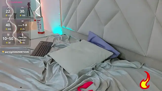Karla_tay1 live