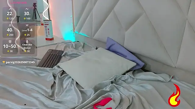 Karla_tay1 live
