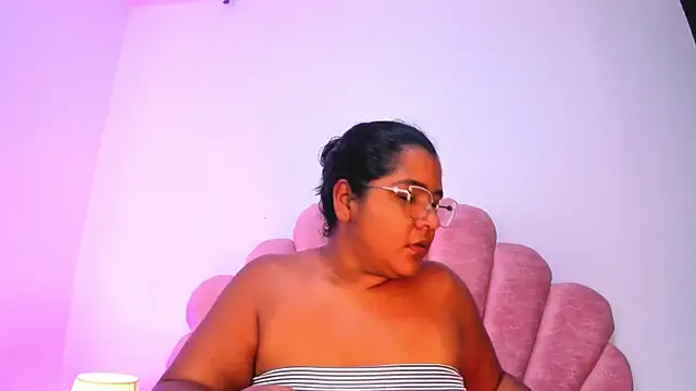 Mommy_Big_Ass live