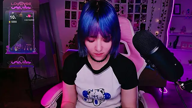 Ketrin_Jones live