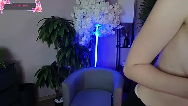 Lusty_Lagoon live