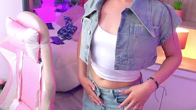 CamilleBlair_ live