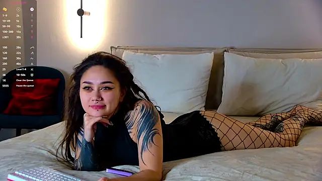 KarenHotFlirt live