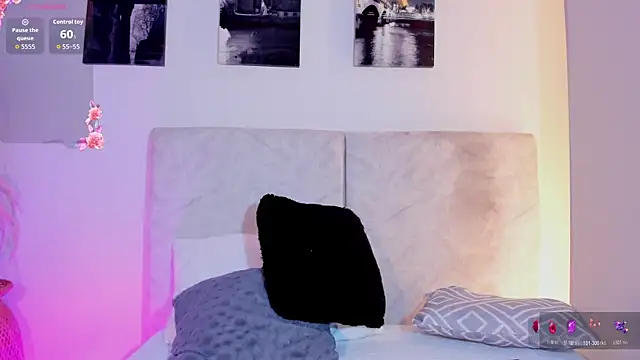 ivyjones__ live