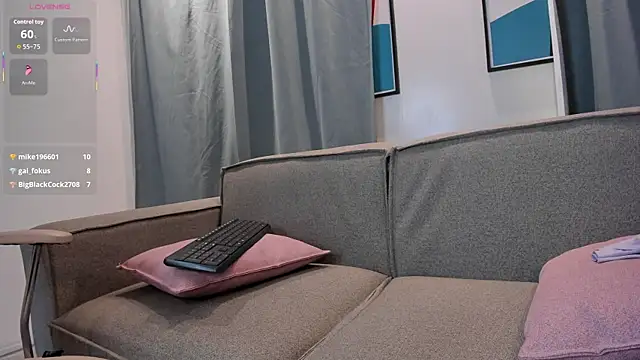 Nayla_Luxe live