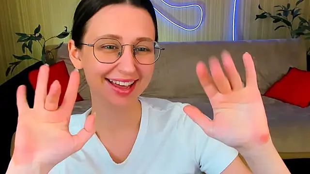 YourLovellyStory live