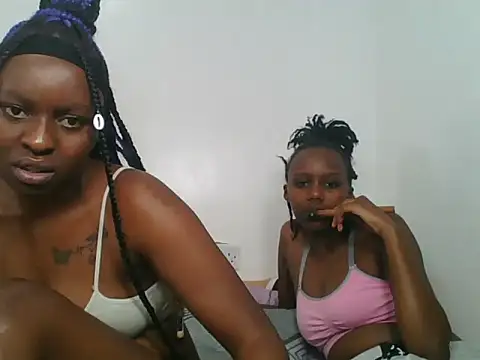 Sarafina_babes live