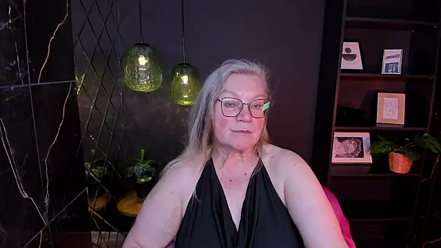 NataliMellow live