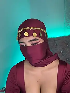 Aisha-Zayed live