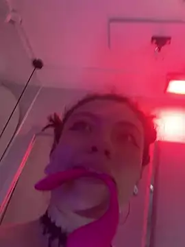 Broklinwhite_ live