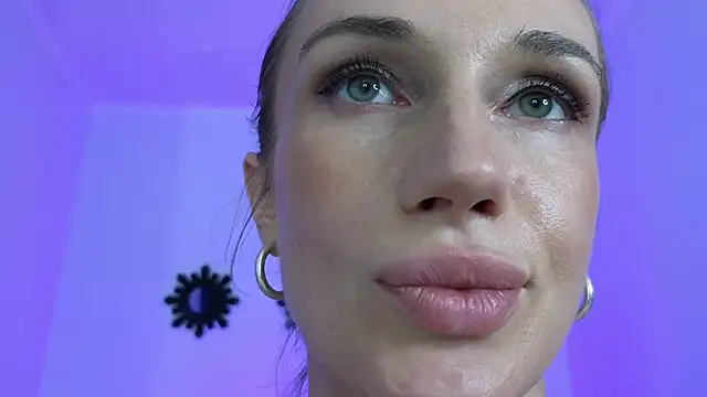Megan_Hamillton live