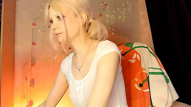 Teasing_Molly live