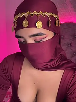 Aisha-Zayed live