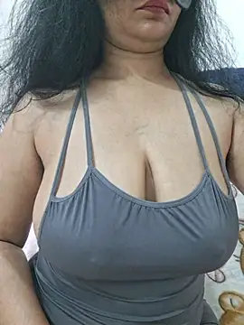 Jassi_Does live
