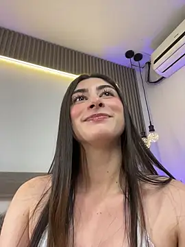evelyn_hills live