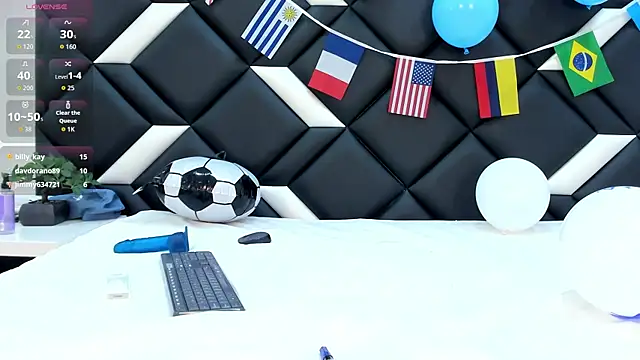 CarlaLinares live