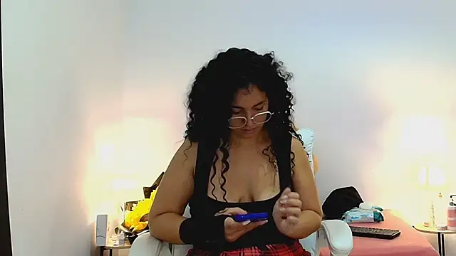 Isabella_Sophia19 live