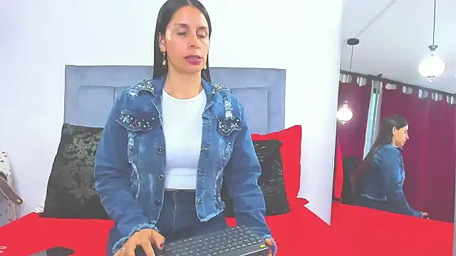Atenis_thompson live