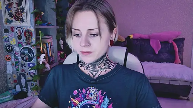 NaniMoore live