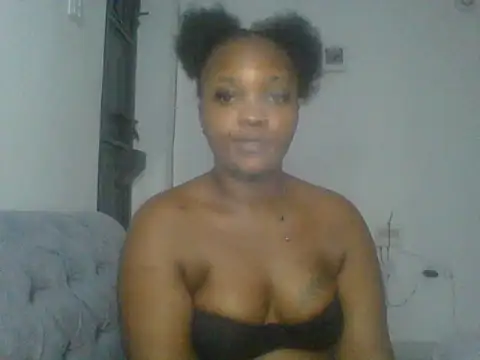 Ebony_butt live