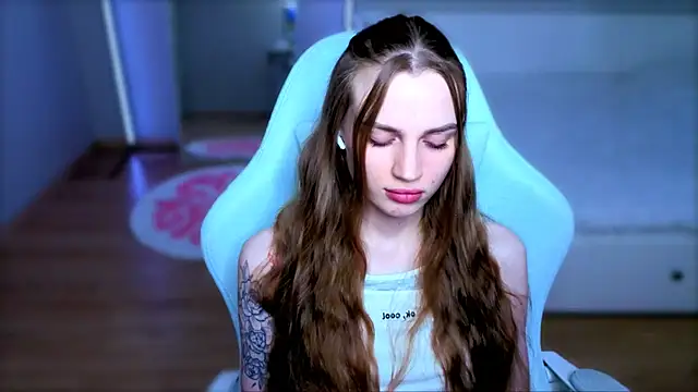 StellaLawless live