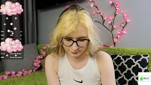 HellyCherry live