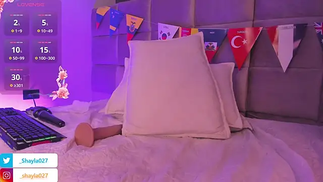 Shayla27 live