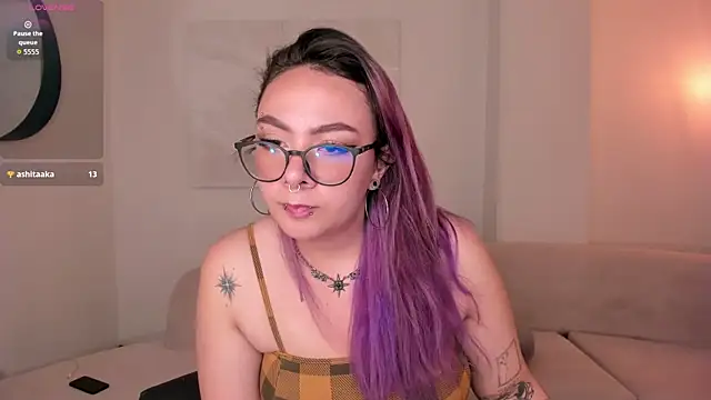 LoiseHarper live