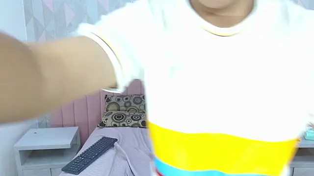 naho_alejo live