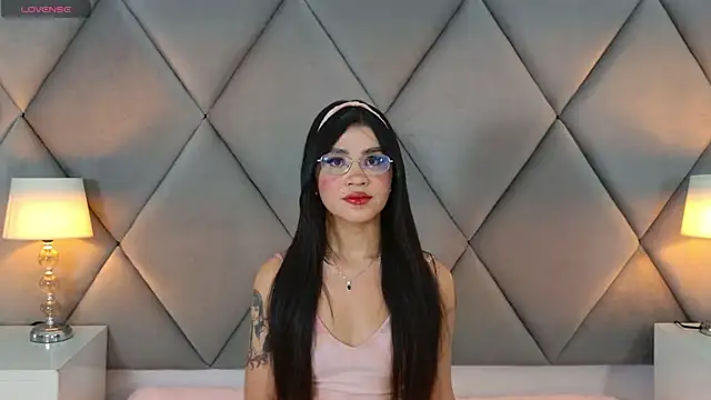 OliviaDiaz live