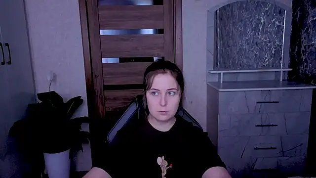 Kristy-Max live