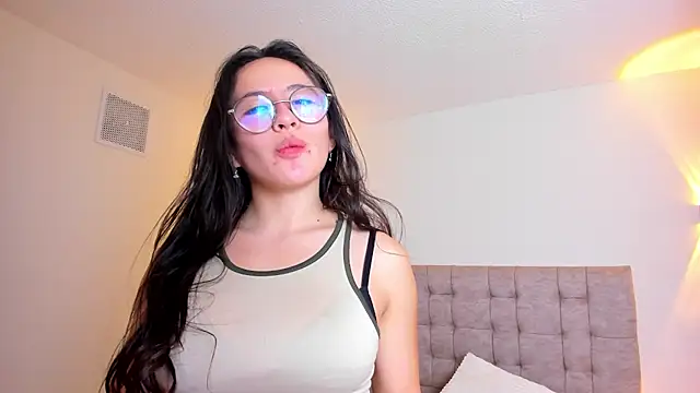 Bella_Sumers live