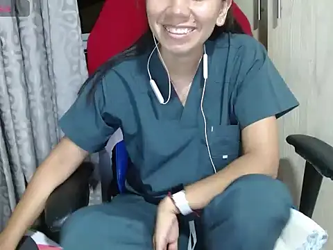 Danielagomez33 live