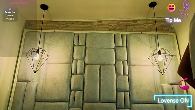Sheilly_brown live