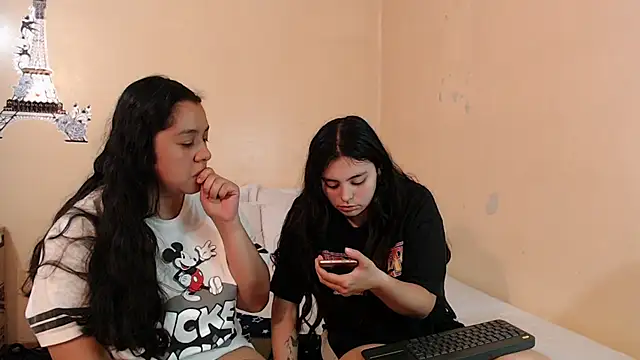 Scarlett_Jazmin live