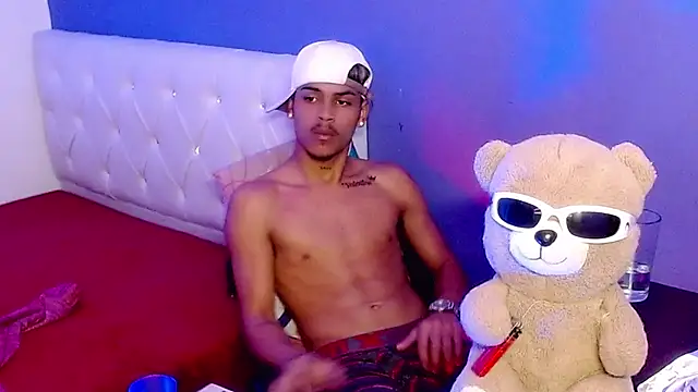 Angel_foxc13 live