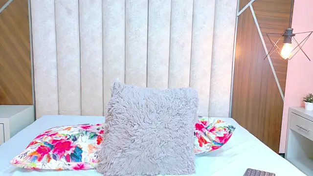Dulce_Holy live