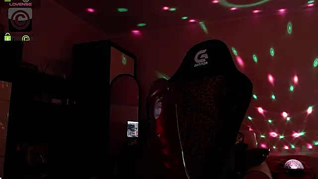 SonyaDevon live