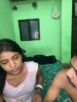 hot-couple-0 live