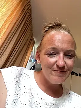 KikiDenhaag live